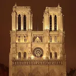Les Rives De Notre-dame Hotel 4*