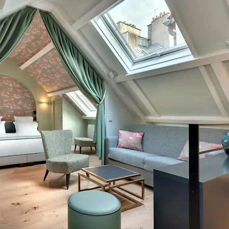 Les Rives De Notre-dame Hotel