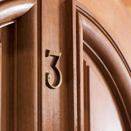 Les Rives De Notre-dame 4*