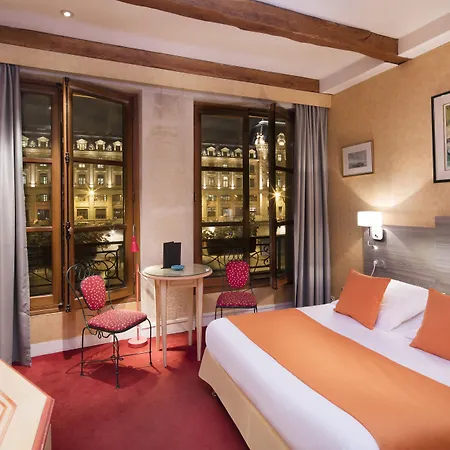 Hotel Les Rives De Notre-dame 4*