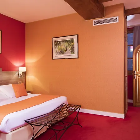 Les Rives De Notre-dame Hotel 4*