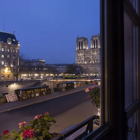 Hotel Les Rives De Notre-dame 4*