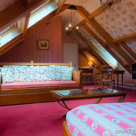 Les Rives De Notre-dame Hotel