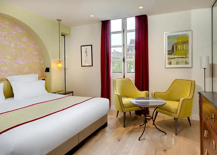 Hotel Les Rives De Notre-dame 4*