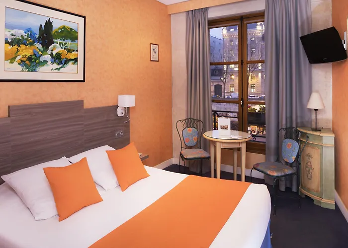 Les Rives De Notre-dame Hotel París