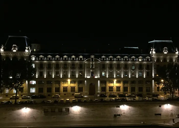 Hotel Les Rives De Notre-dame Paris
