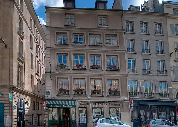 Hotel Les Rives De Notre-dame