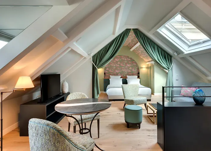 Les Rives De Notre-dame Paris