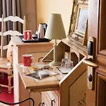 Hotel Les Rives De Notre-dame